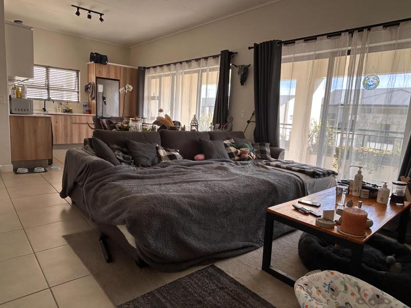 To Let 2 Bedroom Property for Rent in Sandown Western Cape